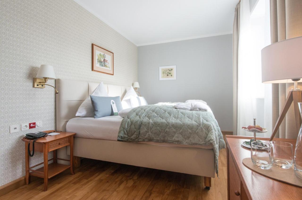 Biohotel Schlossgut Oberambach Dış mekan fotoğraf