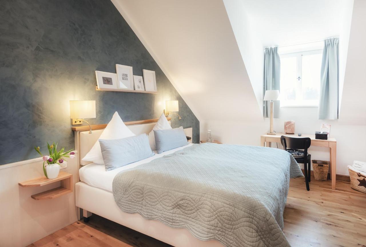 Biohotel Schlossgut Oberambach Dış mekan fotoğraf