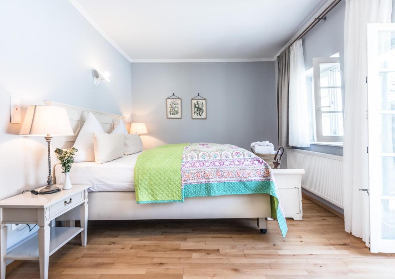 Biohotel Schlossgut Oberambach Dış mekan fotoğraf