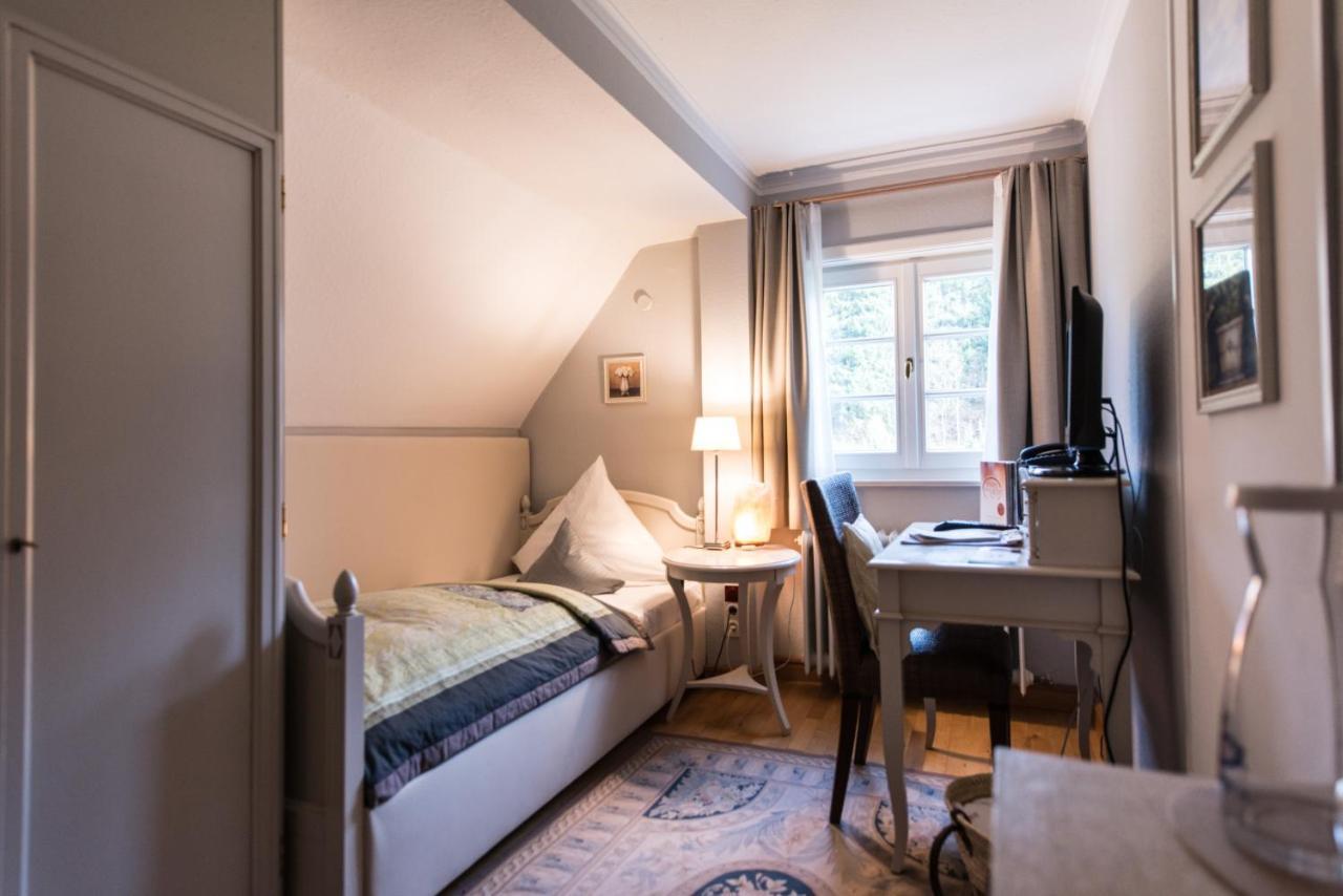 Biohotel Schlossgut Oberambach Dış mekan fotoğraf
