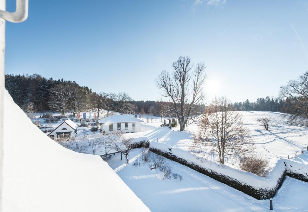 Biohotel Schlossgut Oberambach Dış mekan fotoğraf